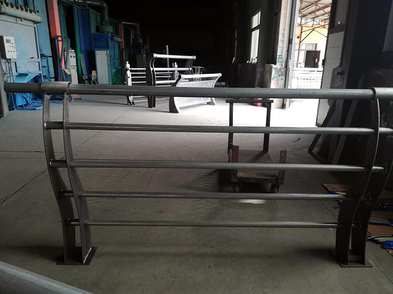 宝川河道护栏半成品