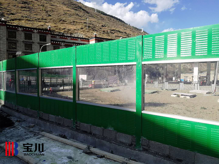 稻城亚丁风景区桥梁护栏与声屏障