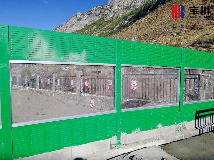 稻城亚丁风景区桥梁护栏与声屏障